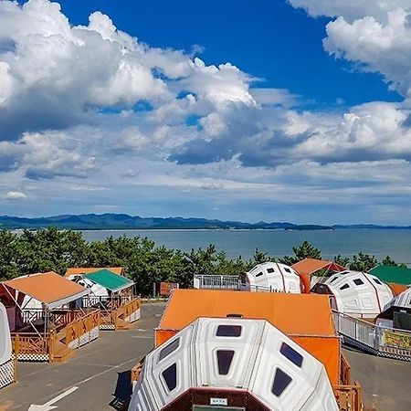 Seocheon Beach Glamping Hotel Buitenkant foto